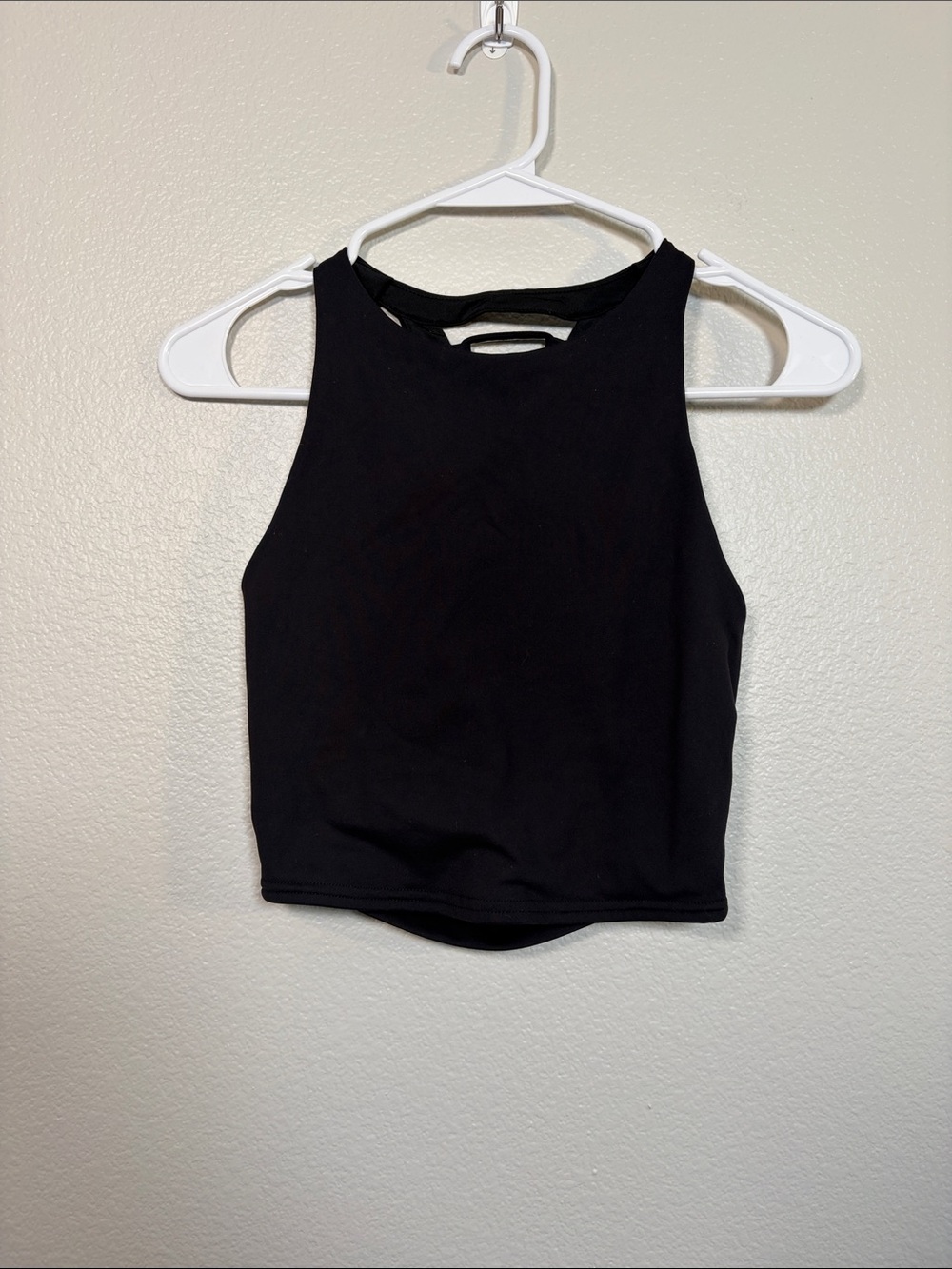 ALO Yoga Lace Up Movement Tank in Black - S - Picture 2 of 5